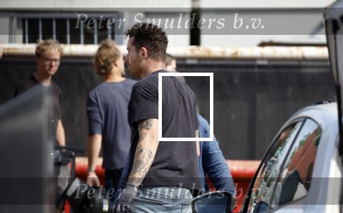 Abcoude 16 september 2023
Douwe Bob zijn vriendin met zoontje gaan verhuizen naar Abcoude . Ze hebben een huis gekocht aan het Gein .