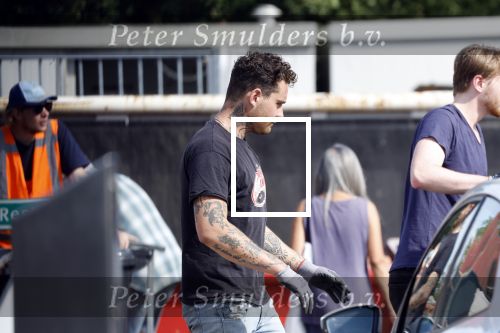 Abcoude 16 september 2023
Douwe Bob zijn vriendin met zoontje gaan verhuizen naar Abcoude . Ze hebben een huis gekocht aan het Gein .