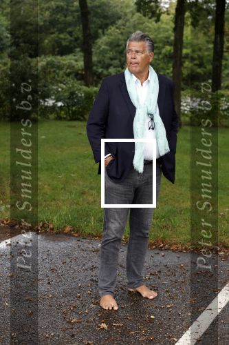Eemnes 18 september 2023
Emile ratelband loopt tegenwoordig op blote voeten.