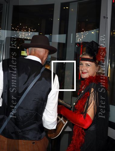 Aalsmeer 9 september 2023
Erica Meiland heeft een kleinschalig feestje voor haar 60e verjaardag bij showbizzcity.
Aanwezig oa Martien Meiland Maxime Meiland met partner Leroy  Montana Meiland en regisseur  Timon Moll  .