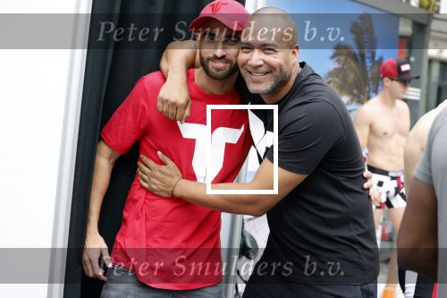 Amsterdam 2 september 2023
Everon Jackson Hooi heeft fotoshoot met zijn ondergoed merk Iamtoro op Leidseplein in het centrum van Amsterdam. Everon met zijn partner Jozua