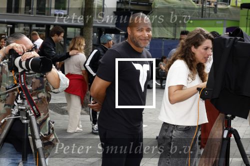 Amsterdam 2 september 2023
Everon Jackson Hooi heeft fotoshoot met zijn ondergoed merk Iamtoro op Leidseplein in het centrum van Amsterdam.