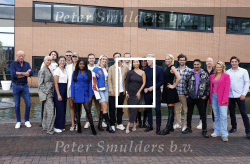 Hilversum 28 augustus 2023
Nicolette Kluijver en Art Rooijakkers met o.a. Hassan Slaby, Guido Spek, Jochen Otten, Krista Arriens, Radmilo Soda, Iris Enthoven, Mark Baanders, Floris Gobel, Iris van Lunenburg, Willem Voogd, Jaimie Vaes, Roosmarijn Wind, Chelsey Weimar, Ilse Paulis, Armand Rosbak en Frits Wester bij de presentatie van Expeditie Robinson 2023 bij RTL in Hilversum.