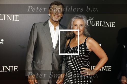 Amsterdam 11 september 2023
Premiere de Vuurlinie in Thuschinski Amsterdam .  Ferry Mingelen en Marike Mingelen