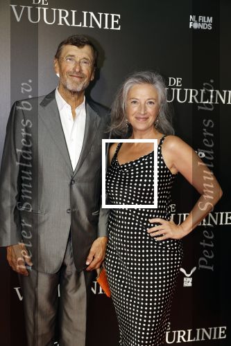 Amsterdam 11 september 2023
Premiere de Vuurlinie in Thuschinski Amsterdam .  Ferry Mingelen en Marike Mingelen
