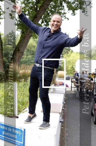Hilversum 29 augustus 2023
Presentatie nieuwe tv seizoen NPO bij studio 21 op het mediapark.
FRANS BAUER IS RUIM 32 KG afgevallen .
