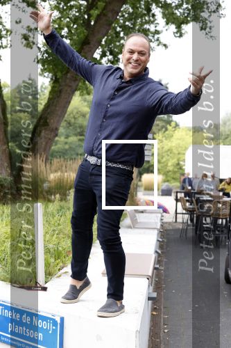 Hilversum 29 augustus 2023
Presentatie nieuwe tv seizoen NPO bij studio 21 op het mediapark.
FRANS BAUER IS RUIM 32 KG afgevallen .