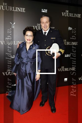 Amsterdam 11 september 2023
Premiere de Vuurlinie in Thuschinski Amsterdam . Carry Knoops en partner Geert-Jan Knoops