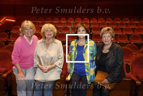 Laren 21 september 2023
Greetje Kauffeld , Tineke de Nooij , Ciska Peters en Therese Steinmetz wonen alle 4 in het Rosa Spier Huis .