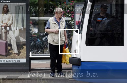Amsterdam 25 augustus 2023
Hugo Metsers winkelend in Amsterdam zuid.