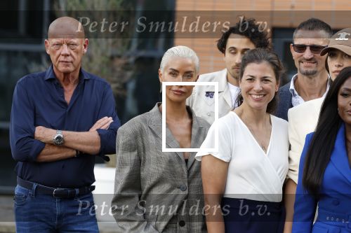 Hilversum 28 augustus 2023
Presentatie deelnemers Expeditie Robinson 2023 met oa .Hassan Slaby, Guido Spek, Eva Simons, Jochen Otten, Krista ArriÃ«ns, Radmilo Soda, Iris Enthoven, Mark Baanders, Floris GÃ¶bel, Iris van Lunenburg,Roberta Pagnier, Willem Voogd, Jaimie Vaes, Maxim Froger, Roosmarijn Wind, Chelsey Weimar, Ilse Paulis, Armand Rosbak en Frits Wester. Art Rooijakkers en Nicolette Kluijver presenteren het programma.