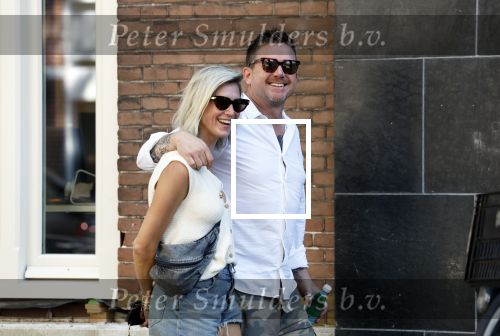 Amsterdam 8 september 2023
Johnny de Mol en zijn vrouw Anouk de Mol  op straat in Amsterdam zuid.