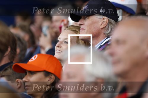 Zandvoort 27 augustus 2023
Grandprix F1 van Zandvoort gewonnen door Max Verstappen.
Jort Kelder met vriendin Noor Wagtendonk op de tribune