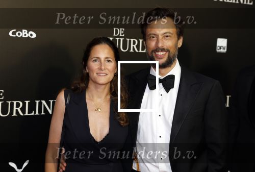 Amsterdam 11 september 2023
Premiere de Vuurlinie in Thuschinski Amsterdam .  Kaja Wolffers en partner Kaya de la Ram-belje