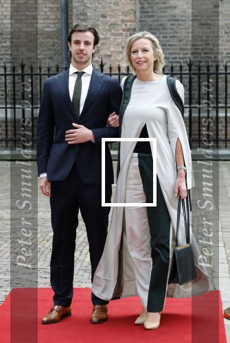 Den Haag 19 september 2023
Prinsjesdag 2023 . Aankomst van de ministers met partners en Staatsecretarissen met partners op het binnenhof. Kajsa Ollongren met zoon