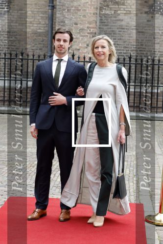 Den Haag 19 september 2023
Prinsjesdag 2023 . Aankomst van de ministers met partners en Staatsecretarissen met partners op het binnenhof. Kajsa Ollongren met zoon