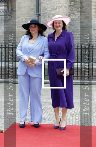Den Haag 19 september 2023
Prinsjesdag 2023 . Aankomst van de ministers met partners en Staatsecretarissen met partners op het binnenhof. Karien van Gennip met dochter