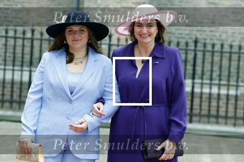 Den Haag 19 september 2023
Prinsjesdag 2023 . Aankomst van de ministers met partners en Staatsecretarissen met partners op het binnenhof. Karien van Gennip met dochter