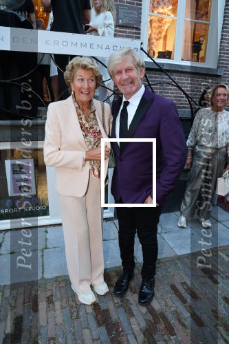Grave, 25 September 2023
Modeshow Addy v d Krommenacker
Kitty v Eerd met Addy en vriendin