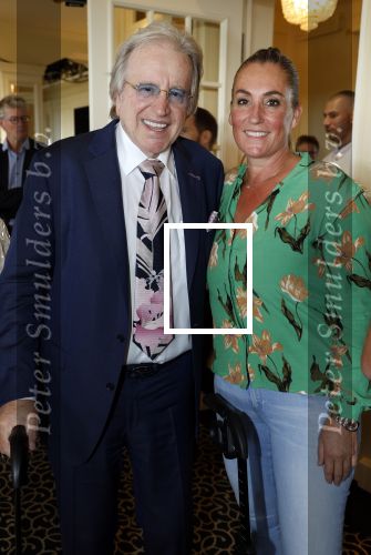 Noordwijk 18 september 2023
Boekpresentatie Annette Wijdom bij Huis ter Duin . Prinses Margarita kreeg eerste exemplaar.
Lee Towers kwam met zijn dochter Claudia