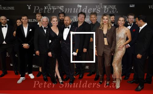 Amsterdam 11 september 2023
Premiere de Vuurlinie in Thuschinski Amsterdam . Marco Kroon kwam met zijn vrouw . Marco met cast