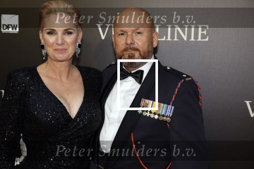 Amsterdam 11 september 2023
Premiere de Vuurlinie in Thuschinski Amsterdam . Marco Kroon kwam met zijn vrouw en drie zoons