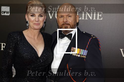 Amsterdam 11 september 2023
Premiere de Vuurlinie in Thuschinski Amsterdam . Marco Kroon kwam met zijn vrouw en drie zoons