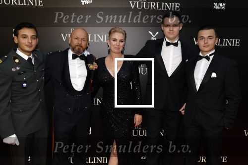 Amsterdam 11 september 2023
Premiere de Vuurlinie in Thuschinski Amsterdam . Marco Kroon kwam met zijn vrouw en drie zoons