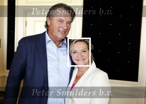 Noordwijk 18 september 2023
Boekpresentatie Annette Wijdom bij Huis ter Duin . Prinses Margarita kreeg eerste exemplaar. Mariska v Kolck en vriend