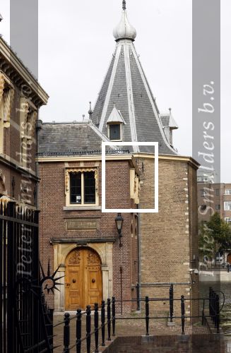 Den Haag 19 september 2023
Prinsjesdag 2023. 
Torentje van Mark Rutten met foto voor de raam.