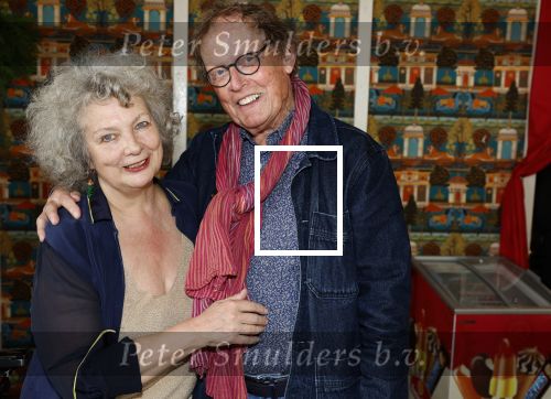 Scheveningen 26 september 2023
de familie Chabot , Bart Chabot Yolanda Chabot  Splinter Chabot  Maurits  Chabot Sebastiaan  Chabot en Storm Chabot bij presentatie boekenweek geschenk wat ze als familie hebben geschreven. Marlene Dumas en Vincent Mentzel