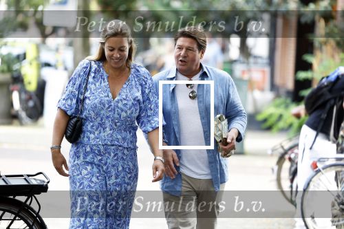 Amsterdam 11 september 2023
Martijn Krabbe met zijn vrouw Deborah Wietzes  in Amsterdam zuid