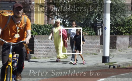 Alkmaar 20 augustus 2023
Mary Borsato Armando Borsato en zijn dochters bij het complex waar Marco Borsato woont