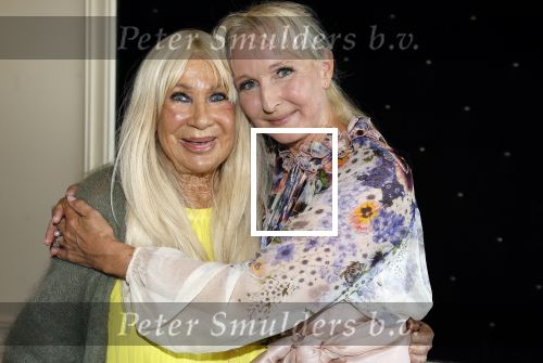 Noordwijk 18 september 2023
Boekpresentatie Annette Wijdom bij Huis ter Duin . Prinses Margarita kreeg eerste exemplaar.
Mary Borsato kwam met haar kleindochter Jacky Omtzigt
