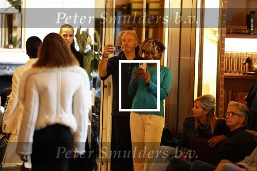 Amsterdam 1 september 2023
Modeshow in Hotel l Europe tijdens Amsterdam fashion week. Milouska Meulens , haar dochter loopt mee in de show.