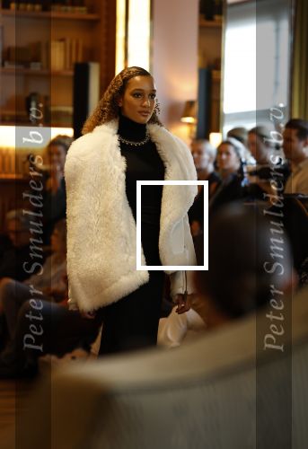 Amsterdam 1 september 2023
Modeshow in Hotel l Europe tijdens Amsterdam fashion week. Milouska Meulens , haar dochter loopt mee in de show.