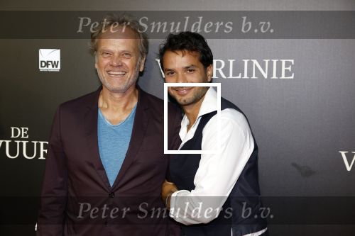Amsterdam 11 september 2023
Premiere de Vuurlinie in Thuschinski Amsterdam .  Mingus Dagelet  en ...