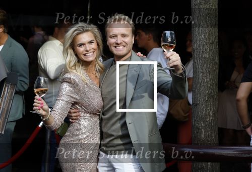 Amsterdam 11 september 2023
10 jarig bestaan brasserie v dam van Nicolette v dam en haar broer Sebastiaan v dam . Ook haar man Bas Smit is natuurlijk aanwezig.