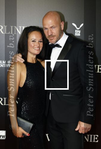 Amsterdam 11 september 2023
Premiere de Vuurlinie in Thuschinski Amsterdam . Noi Pakkon en Ray Klaassens