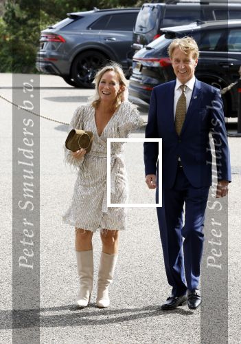 Noordwijk 18 september 2023
Boekpresentatie Annette Wijdom bij Huis ter Duin . Prinses Margarita kreeg eerste exemplaar.