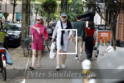 Amsterdam 11 september 2023
Rob Houwer met zijn vrouw en hondje  in Amsterdam zuid