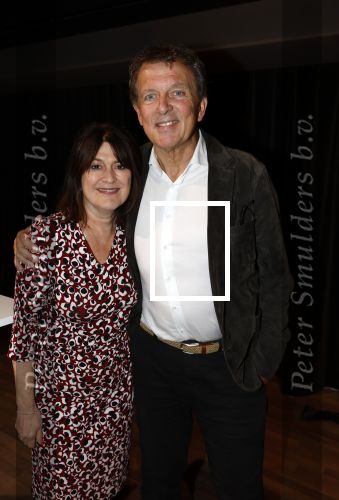 Hilversum 25 september 2023
Presentatie boek Harry de Winter in beeld en geluid.
Robert ten Brink kwam met zijn vrouw