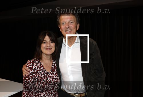 Hilversum 25 september 2023
Presentatie boek Harry de Winter in beeld en geluid.
Robert ten Brink kwam met zijn vrouw