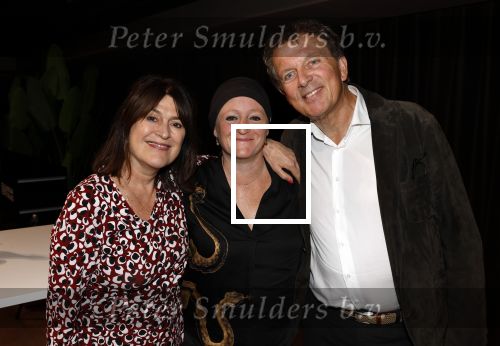 Hilversum 25 september 2023
Presentatie boek Harry de Winter in beeld en geluid.
Robert ten Brink met zijn vrouw en de dochter van Harry de Winter