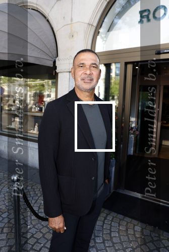 Amsterdam 31 augustus 2023
Event Life after Football bij Gassan diamonds. Ruud Gullit met fans