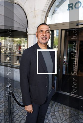Amsterdam 31 augustus 2023
Event Life after Football bij Gassan diamonds. Ruud Gullit met fans