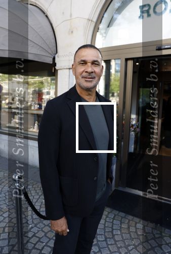 Amsterdam 31 augustus 2023
Event Life after Football bij Gassan diamonds. Ruud Gullit met fans