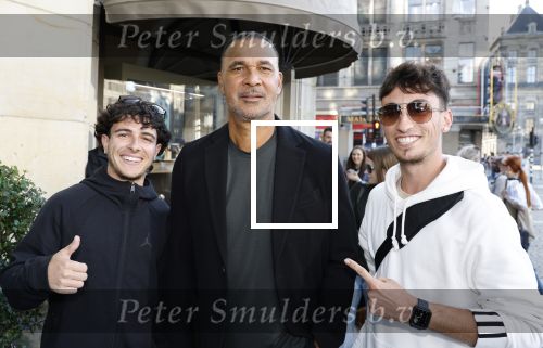 Amsterdam 31 augustus 2023
Event Life after Football bij Gassan diamonds. Ruud Gullit met fans