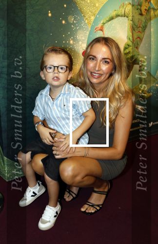 Amsterdam 7 september 2023
Premiere Cirque du soleil in het ziggo dome. Shelly Sterk zwanger met zoontje