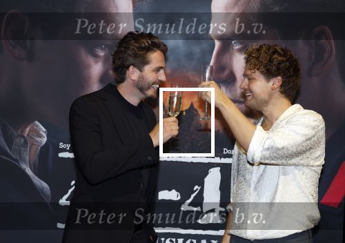 Barneveld 23 augustus 2023
Dorian Bindels en Soy Kroon gaan de mannelijke hoofdrollen spelen in 40-45 de Musical die door Studio 100 geproduceerd wordt . De voorstelling gaast spelen in de midden Nederland hallen.